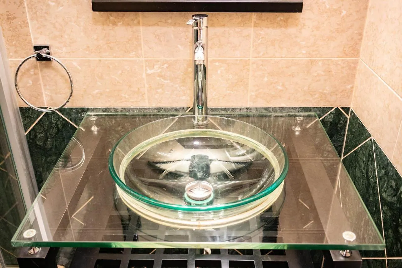 Apartmán FREE PARKING! Soho Budapest 101, 4 ppl, AC, Superfast WIFI, TV