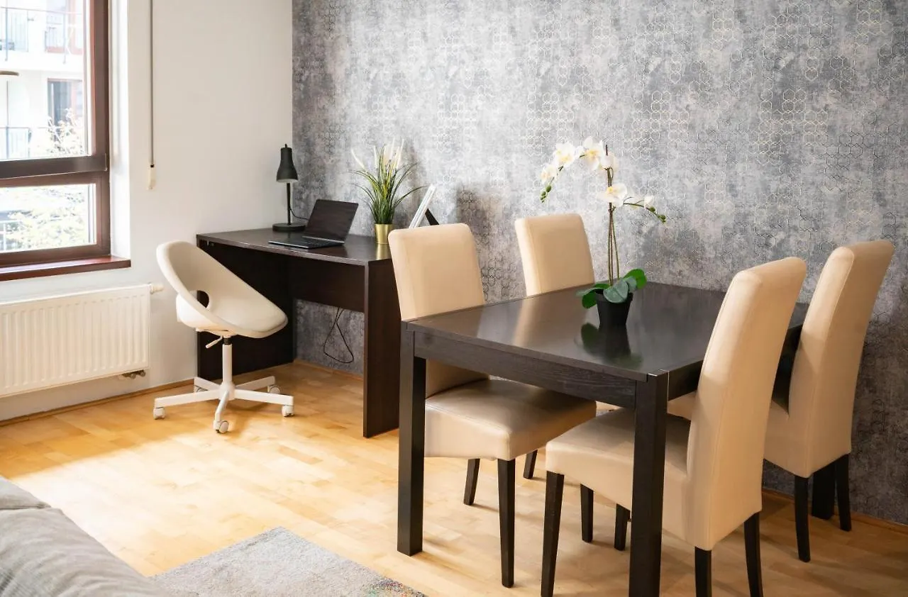 FREE PARKING! Soho Budapest 101, 4 ppl, AC, Superfast WIFI, TV